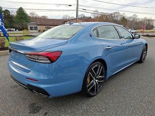 2022 Maserati Quattroporte Modena