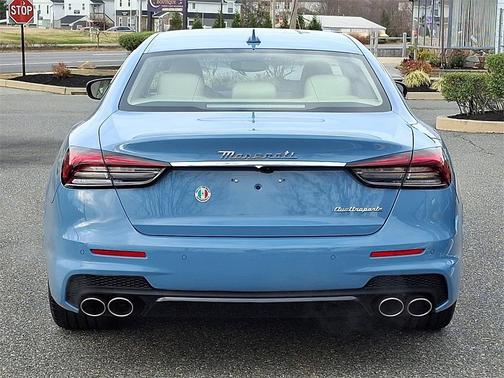 2022 Maserati Quattroporte Modena