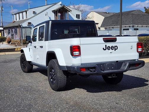 2023 Jeep Gladiator Sport