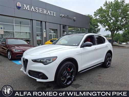 2025 Alfa Romeo Stelvio Sprint AWD