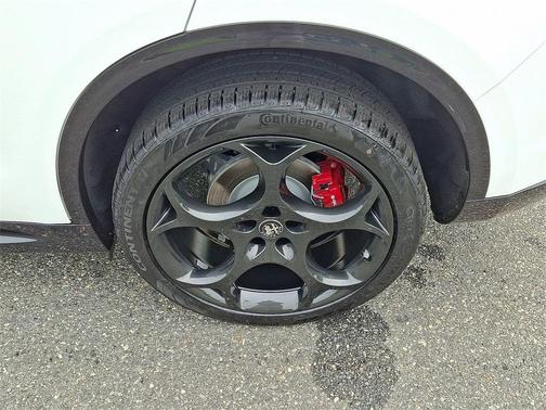 2025 Alfa Romeo Stelvio Sprint AWD