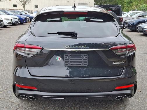 2022 Maserati Levante Modena