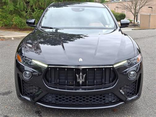 2022 Maserati Levante Modena