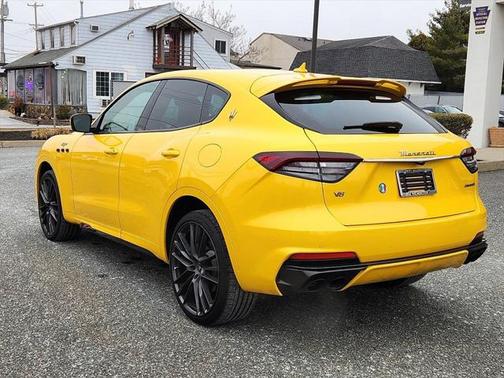 2023 Maserati Levante Trofeo
