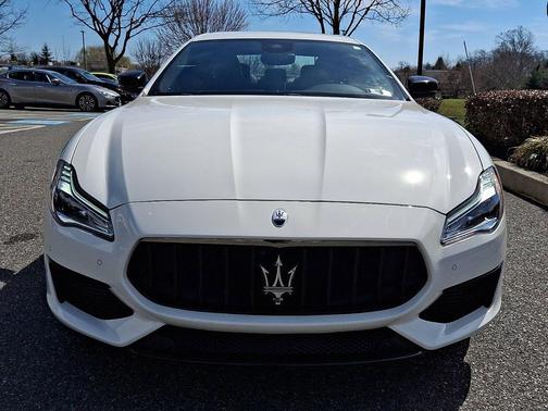 2024 Maserati Quattroporte Modena Ultima Q4