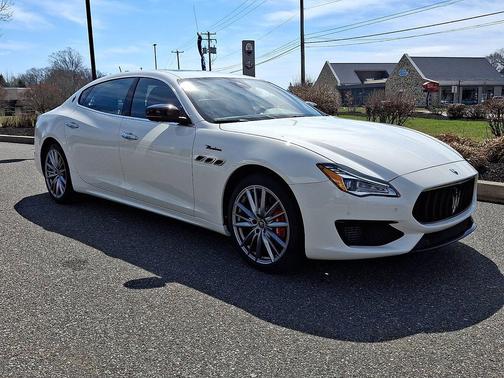 2024 Maserati Quattroporte Modena Ultima Q4