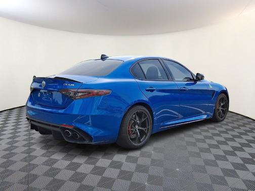 Misano Blue Metallic 2024 Alfa Romeo Giulia Quadrifoglio