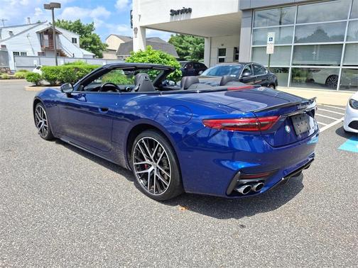 2024 Maserati GranCabrio Trofeo