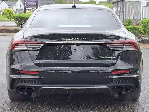 2021 Maserati Quattroporte Trofeo