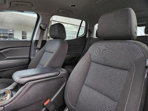 2022 GMC Acadia FWD SLE