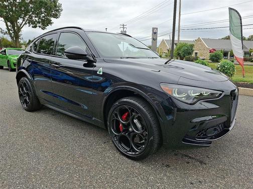 2024 Alfa Romeo Stelvio Quadrifoglio