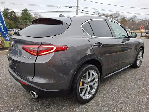 2019 Alfa Romeo Stelvio Ti Lusso