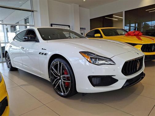 2024 Maserati Quattroporte Modena Ultima Q4