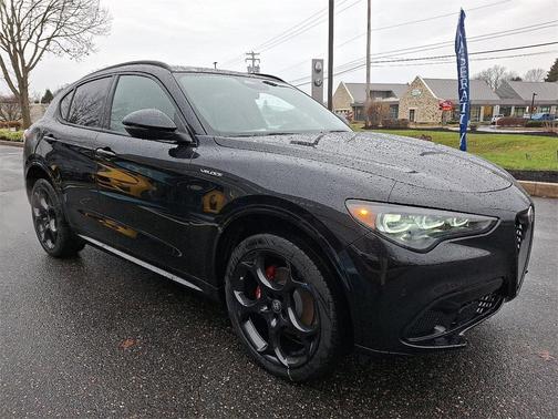2025 Alfa Romeo Stelvio Sprint AWD