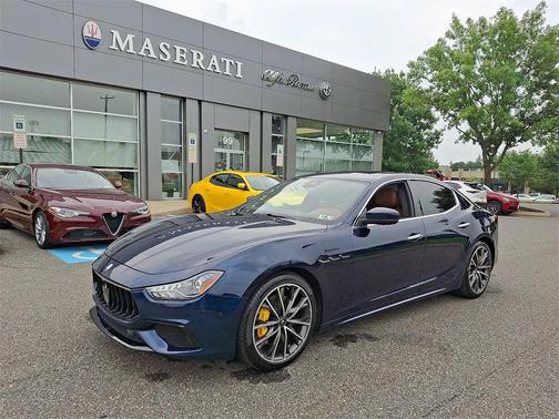 2022 Maserati Ghibli Modena Q4