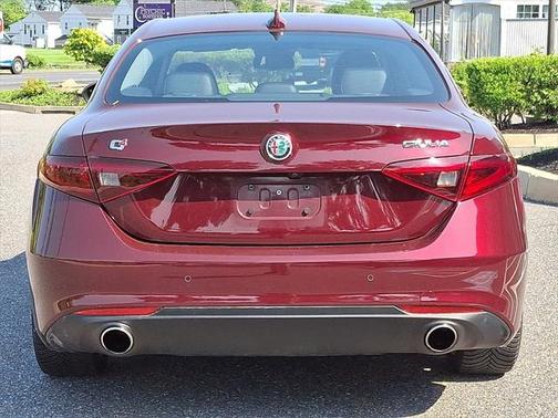 2019 Alfa Romeo Giulia Base