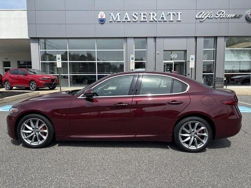 2019 Alfa Romeo Giulia Base