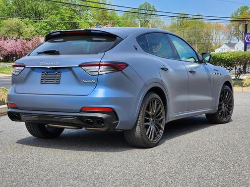 2022 Maserati Levante Modena