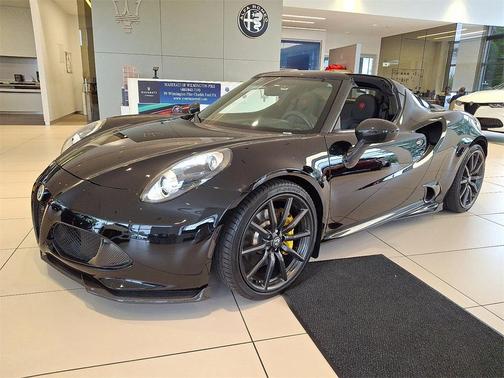 2018 Alfa Romeo 4C Spider Base