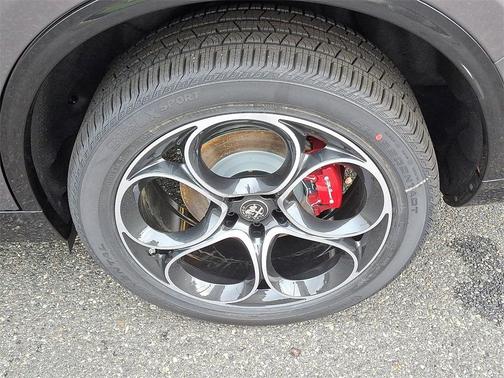 2025 Alfa Romeo Stelvio Sprint AWD