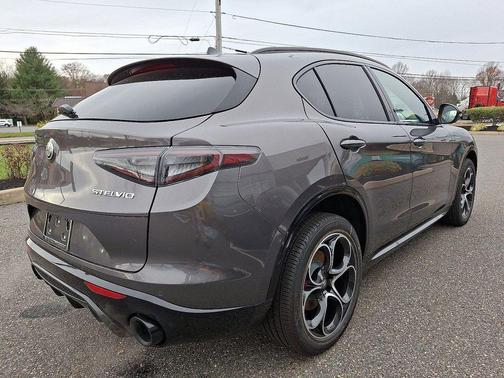 Vesuvio Gray Metallic 2025 Alfa Romeo Stelvio Sprint AWD