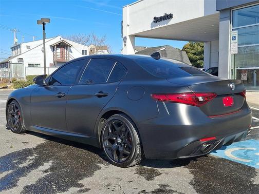 2020 Alfa Romeo Giulia Sport