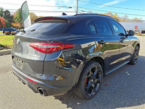 2022 Alfa Romeo Stelvio Ti