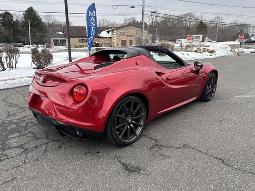 Rosso Alfa 2016 Alfa Romeo 4C Spider Base