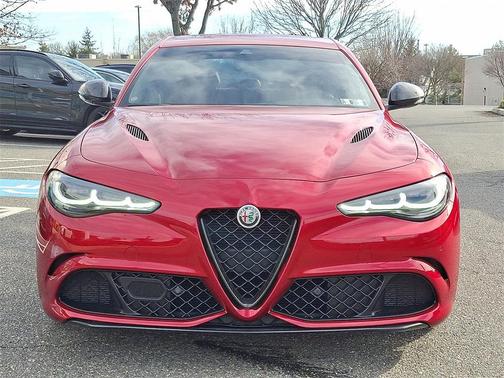 2024 Alfa Romeo Giulia Quadrifoglio