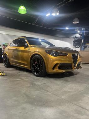 2022 Alfa Romeo Stelvio Quadrifoglio