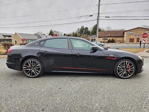 2021 Maserati Quattroporte Trofeo