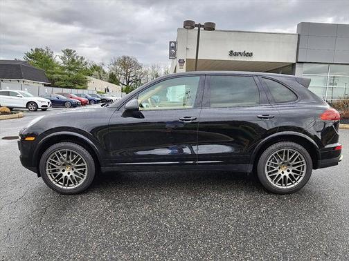 2017 Porsche Cayenne Base