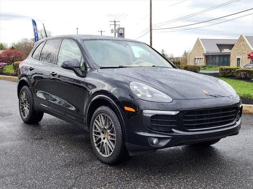 2017 Porsche Cayenne Base