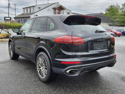 2017 Porsche Cayenne Base