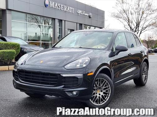 2017 Porsche Cayenne Base