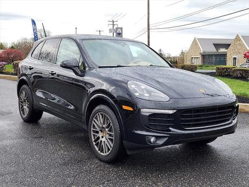 2017 Porsche Cayenne Base
