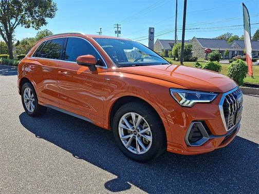 2024 Audi Q3 Premium 45 TFSI S line quattro Tiptronic