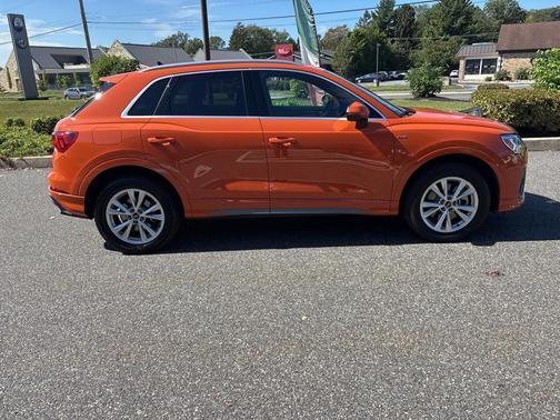 2024 Audi Q3 45 S line Premium Plus