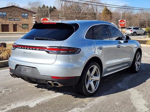 2020 Porsche Macan Base