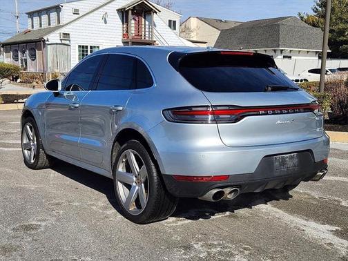2020 Porsche Macan Base