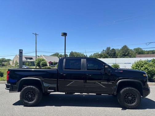 Black 2026 Chevrolet Silverado 2500 Crew Cab, Standard Bed, XR2, 4WD