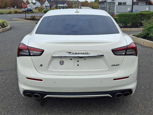2021 Maserati Ghibli S GranLusso