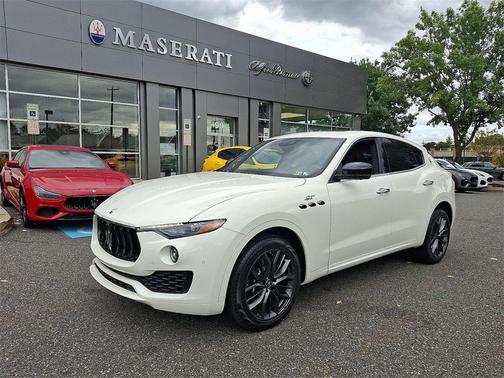 2024 Maserati Levante GT Ultima
