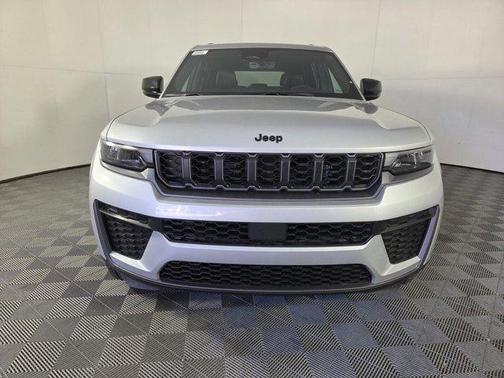 2026 Jeep Grand Cherokee Altitude