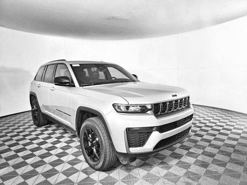 2026 Jeep Grand Cherokee Altitude