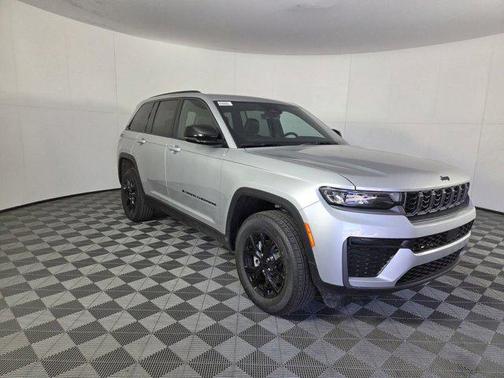 2026 Jeep Grand Cherokee Altitude