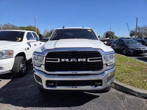 2019 RAM 2500 Big Horn Crew Cab 4x4 6'4' Box