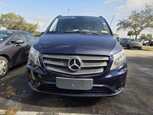 2016 Mercedes-Benz Metris Base