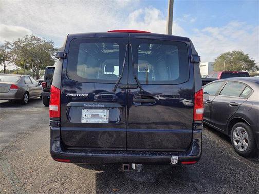 2016 Mercedes-Benz Metris Base