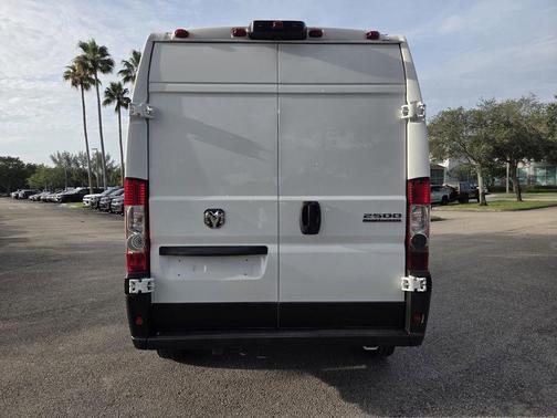 Bright White Clearcoat 2023 RAM ProMaster 2500 High Roof